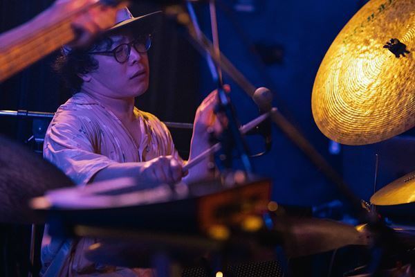 【ライブレポート】Bialystocks自主企画ライブ『音楽交流紀2』、楽曲の世界観に没入したツーマン