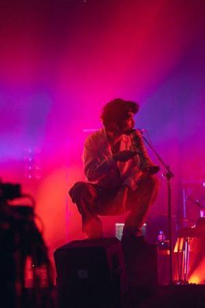 King Gnu、2万人が熱狂したFC限定ツアー幕張メッセ公演のオフィシャルレポート到着