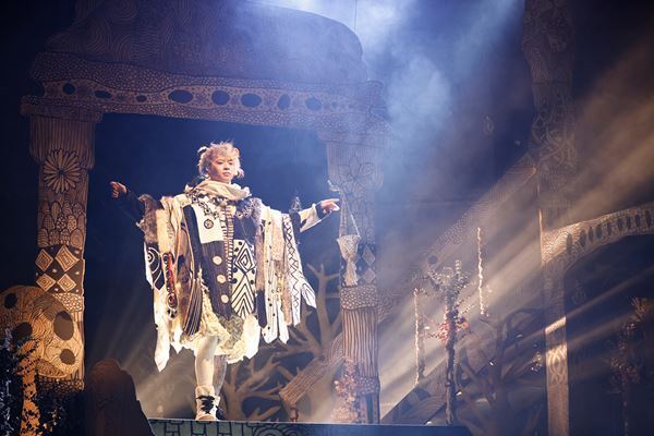 岡宮来夢が自分の人生を振り返りながら挑む　一人ミュージカルBOOK OPERA クルム童話『ケリナツス～七匹目の仔山羊～』開幕