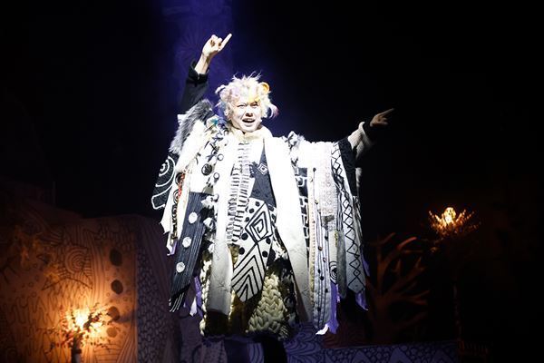 岡宮来夢が自分の人生を振り返りながら挑む　一人ミュージカルBOOK OPERA クルム童話『ケリナツス～七匹目の仔山羊～』開幕