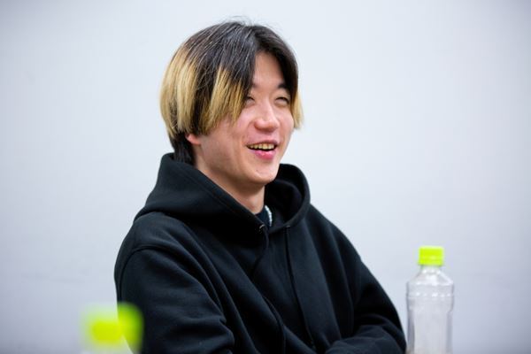 【『Live！ロックちゃん2023』対談シリーズ③】芦沢ムネト×BREIMEN