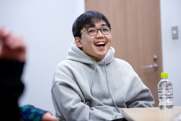 【『Live！ロックちゃん2023』対談シリーズ③】芦沢ムネト×BREIMEN