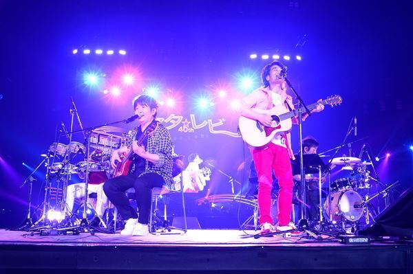 スターダスト☆レビューが地元埼玉のたまアリで全59曲を披露、40周年記念ライブのオフィシャルレポート到着