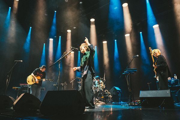 小林私、ワンマンライブ『分割・裁断・隔別する所作』完走　配信アルバム『原作』のCD&Blu-ray化を発表