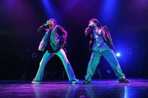 ボーイズグループ界の新星WARPs ROOTSが今話題！ ライブ&メンバーの魅力を徹底解剖