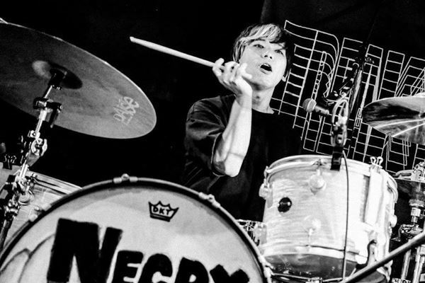 ネクライトーキーとサバシスターによるポップでロックな一夜　『FREAKY & GROOVY』vol.2オフィシャルレポート