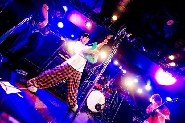 ネクライトーキーとサバシスターによるポップでロックな一夜　『FREAKY & GROOVY』vol.2オフィシャルレポート