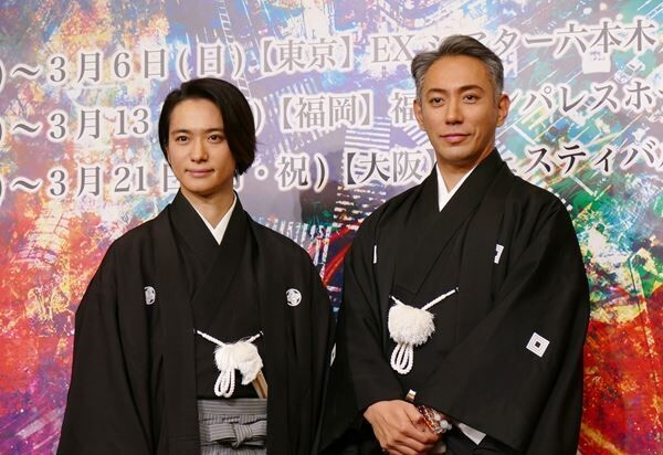 『六本木歌舞伎2022』製作発表会見より、左から戸塚祥太（A.B.C-Z）、市川海老蔵