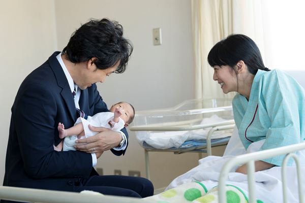 【おとな向け映画ガイド】いま一番泣ける映画　大泉洋、柴咲コウ、有村架純、目黒蓮が織りなす世代を超えた奇跡の愛──『月の満ち欠け』