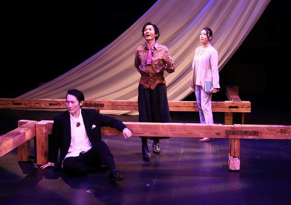 トランスレーション・マターズ『エミリア・ガロッティ／折薔薇』開幕、ゲネプロ写真＆開幕コメント到着