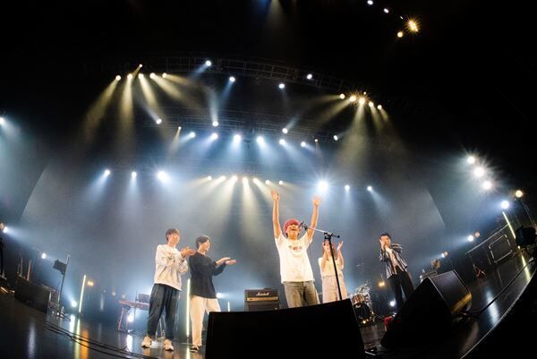きゃない、東名阪ツアー東京公演レポート　メジャーデビュー＆地元凱旋ライブも発表