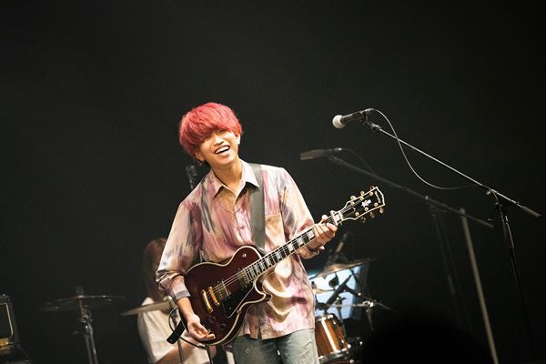 きゃない、東名阪ツアー東京公演レポート　メジャーデビュー＆地元凱旋ライブも発表