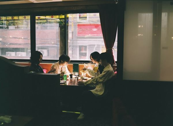 オレンジスパイニクラブ、新曲「君のいる方へ」配信リリース決定　秋から全国17カ所を巡るワンマンツアーも