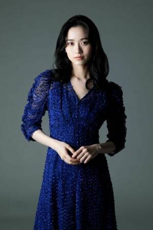 中村倫也が楽譜に囲まれ佇む『ルードヴィヒ ～Beethoven The Piano～』メインビジュアル公開