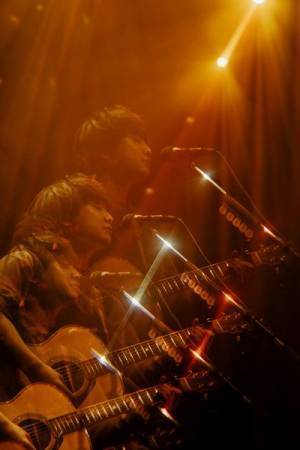 さくらしめじ、秋ツアーファイナルを憧れのUSEN STUDIO COASTで開催「一緒に未来の光を灯していきましょう」