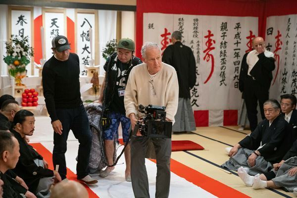 渋谷の一画を丸々借り切り！　渡辺謙＆伊藤英明が『TOKYO VICE』ハリウッド式撮影の裏側を語る