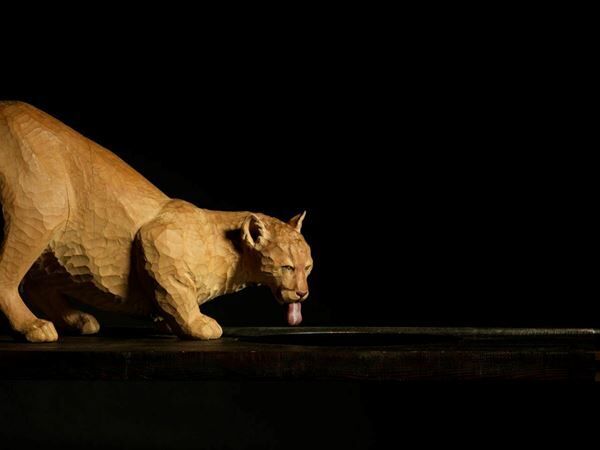 《月夜のテーブル―Cougar―》(2004年)Photography by KATSURA ENDO