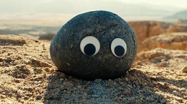 【おとなの映画ガイド】オスカー最有力候補に急浮上した”エブエブ”、驚きの魅力──『エブリシング・エブリウェア・オール・アット・ワンス』