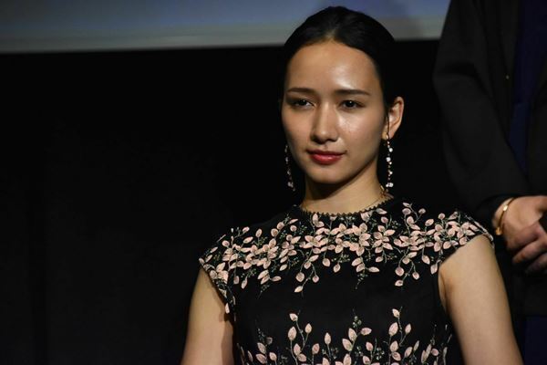 佐藤流司「不満、持ってきてください。吹っ飛ばしますから」　キャスト集結の舞台『呪術廻戦』製作発表レポート