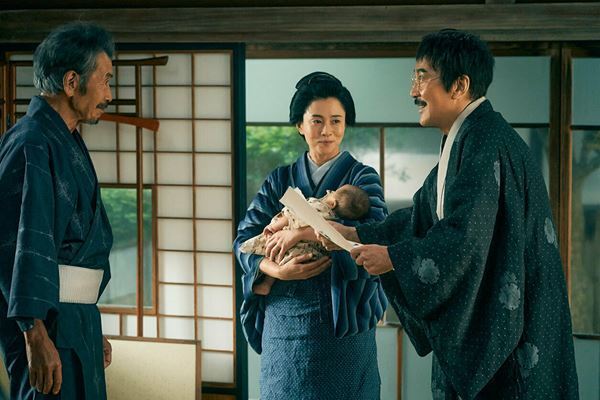 【おとなの映画ガイド】名優 役所広司と菅田将暉が親子役で共演！ 夢を追い求め、家族が支えた宮沢賢治37年の人生──『銀河鉄道の父』