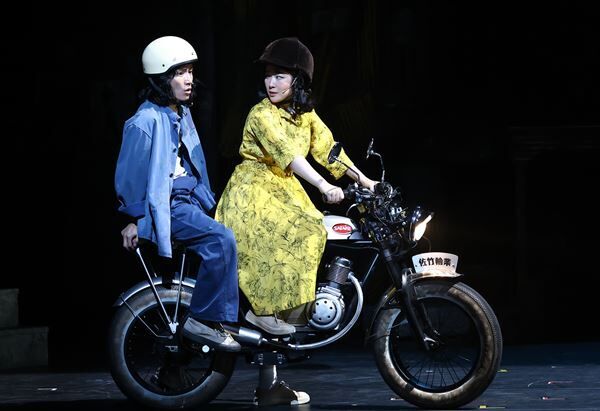 「『日本のエンターテインメント大事だよね』と言われるように」安田章大主演の舞台『閃光ばなし』東京公演が上演中