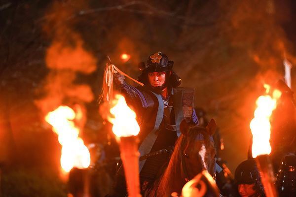 映画『レジェンド&バタフライ』物語のクライマックスとなる「本能寺の変」の場面写真公開