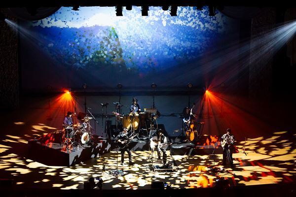 OAU、最新映像作品より「Peach Melba」「Homeward Bound」ライブ映像公開