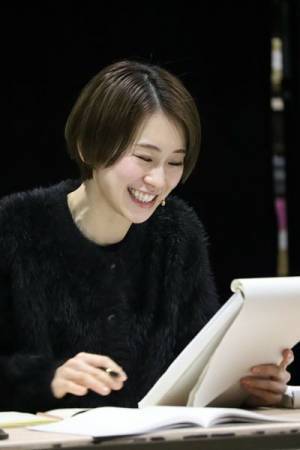 「とてもエネルギッシュな舞台です！」 愛希れいか主演ミュージカル『マリー・キュリー』公開稽古レポート