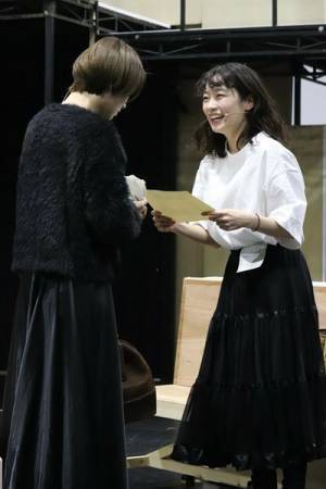 「とてもエネルギッシュな舞台です！」 愛希れいか主演ミュージカル『マリー・キュリー』公開稽古レポート