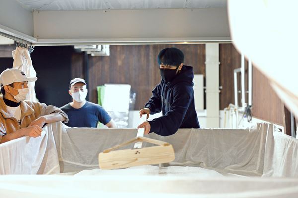 橘ケンチの最新コラボ日本酒『5013橘』がついに発売に　中務裕太も参加した造りの過程をレポート！