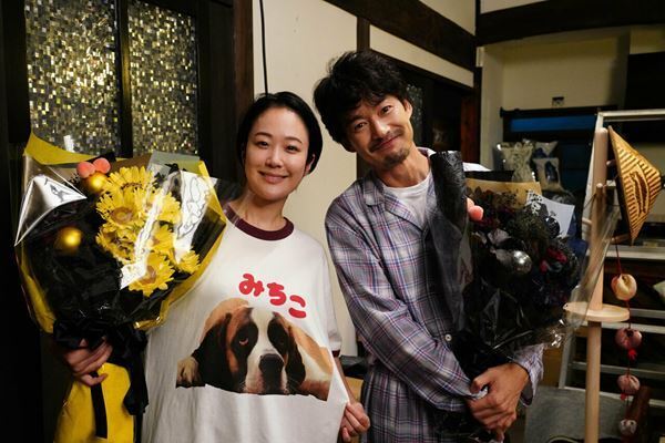 西野七瀬や庵野秀明の姿も。映画『イチケイのカラス』和気あいあいとした雰囲気が伝わるメイキング写真公開！