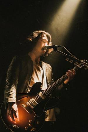 【野音ワンマン直前企画】SIX LOUNGEがフラカンに惹かれる理由。「何回ライブを観ても、鳥肌立つし。言葉のパワーがすごい」