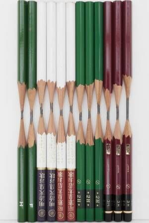 《鉛筆》1996年東京都現代美術館蔵撮影：椎木静寧