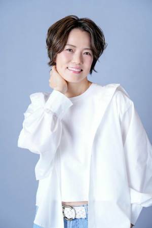 彩吹真央、コンサートのメインビジュアル＆チケット情報公開　佐藤隆紀（LE VELVETS）のゲスト出演も決定