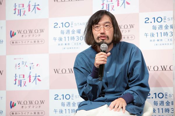 杉咲＆監督らが登壇『杉咲花の撮休』完成披露試写会レポート「自分と共演するシーンは不思議な気持ちに」