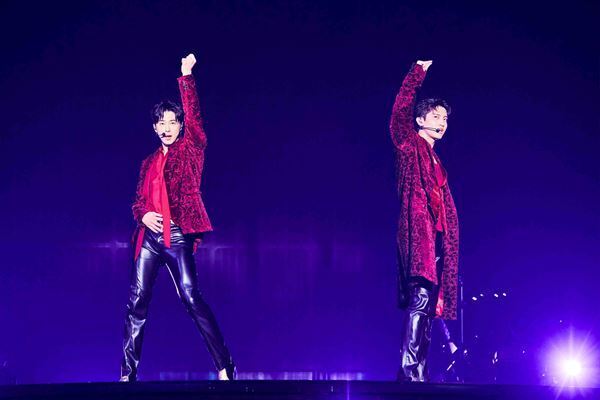 東方神起、3年半ぶりの全国ツアー『CLASSYC』アリーナ公演を完走【レポート】