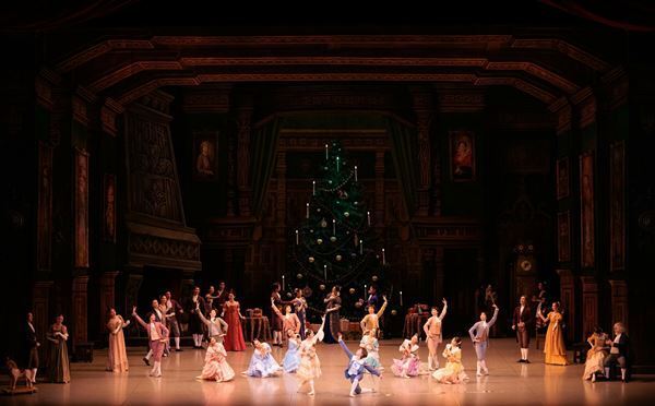 『くるみ』はバレエ鑑賞デビューにぴったりの作品です！ ～東京バレエ団『くるみ割り人形』足立真里亜インタビュー～