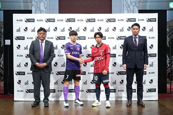 祝30周年！ 記念すべき開幕戦を前に、J1全18チームの監督＆選手がズラリ!!