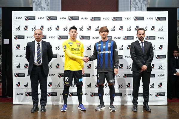 祝30周年！ 記念すべき開幕戦を前に、J1全18チームの監督＆選手がズラリ!!