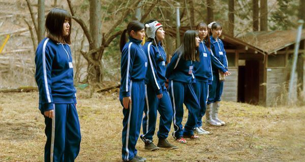 【阪元裕吾監督×伊能昌幸】が語る映画『グリーンバレット』撮影裏話。ミスマガジンは「めっちゃええ子たち」