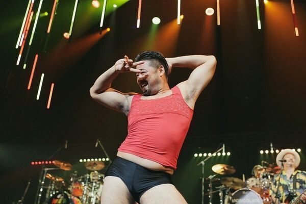 【オフィシャルレポート】MONGOL800×WANIMAが対バンツアー完走「ワニパチと一緒にあそびーましょー！」