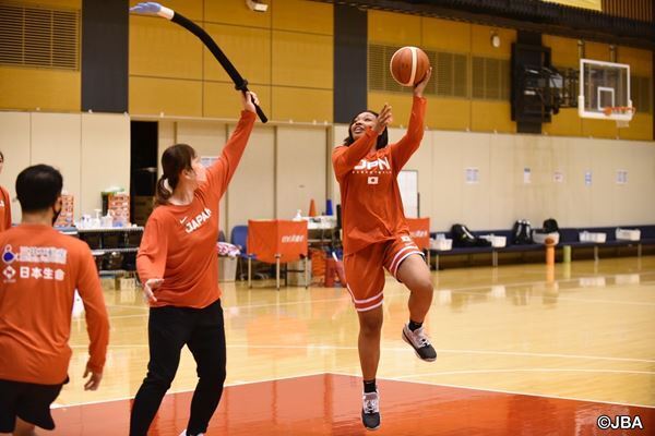 東京五輪銀メダル組とアジアカップV5組が、女子バスケワールドカップ予選でついに融合！