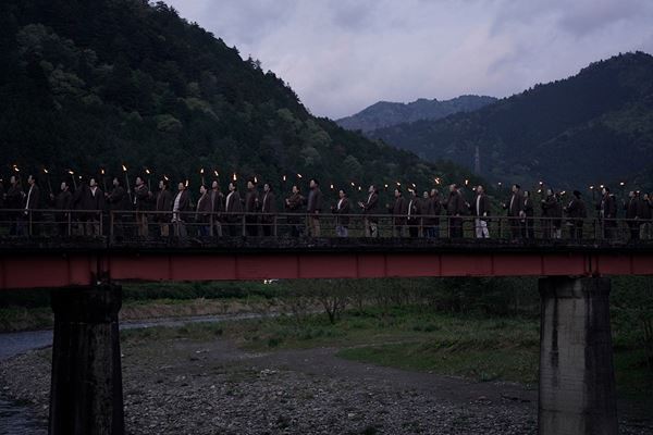 横浜流星が主人公役への熱い想いを語る『ヴィレッジ』撮影秘話＆メイキング写真公開