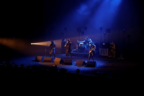 Zepp Tokyoラスト3Daysオフィシャルレポ、歴史的名場面を生んだELLEGARDENとBRAHMANの競演