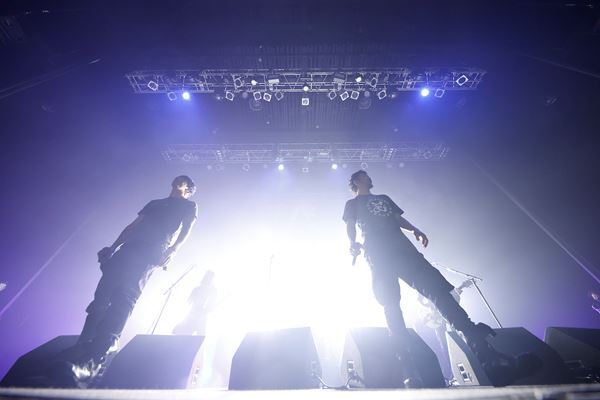 Zepp Tokyoラスト3Daysオフィシャルレポ、歴史的名場面を生んだELLEGARDENとBRAHMANの競演