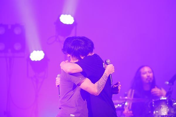 Zepp Tokyoラスト3Daysオフィシャルレポ、歴史的名場面を生んだELLEGARDENとBRAHMANの競演