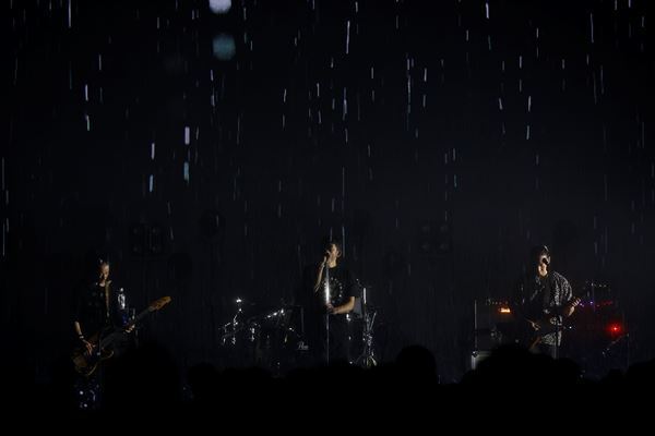 Zepp Tokyoラスト3Daysオフィシャルレポ、歴史的名場面を生んだELLEGARDENとBRAHMANの競演