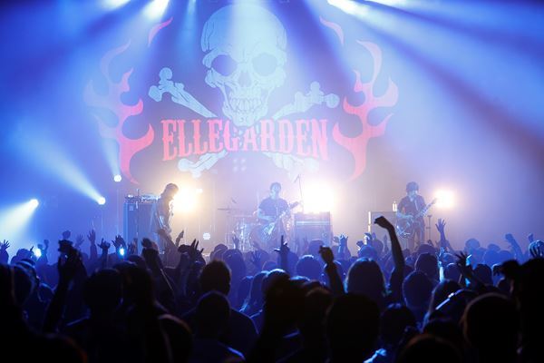 Zepp Tokyoラスト3Daysオフィシャルレポ、歴史的名場面を生んだELLEGARDENとBRAHMANの競演