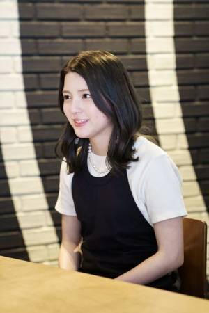 稽古するたび魅力に気づく『君しか見えないよ』岩崎う大（かもめんたる）×川島海荷インタビュー