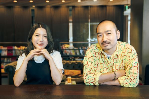 稽古するたび魅力に気づく『君しか見えないよ』岩崎う大（かもめんたる）×川島海荷インタビュー